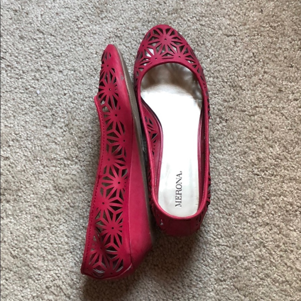 Sandal with a slight wedge